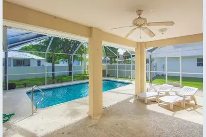 962 Montrose Avenue, Sebastian, FL 32958 - Photo 11