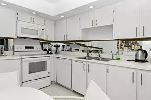 1880 S Ocean Dr, Hallandale Beach, FL 33009 - Photo 21