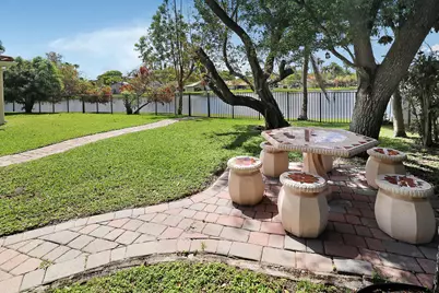 1968 Water Ridge Drive, Weston, FL 33326 - Photo 9
