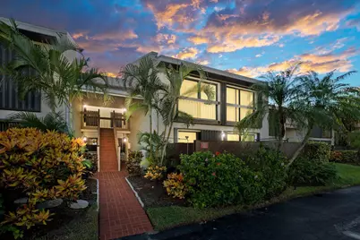 3225 S Lakeview Circle #22-202, Fort Pierce, FL 34949 - Photo 1