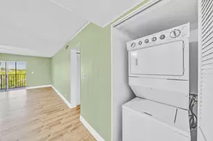 7541 NW 16th St, Plantation, FL 33313 - Photo 13