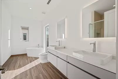 11 SE 11th Avenue, Fort Lauderdale, FL 33301 - Photo 9