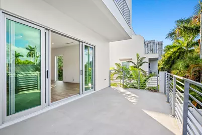 11 SE 11th Avenue, Fort Lauderdale, FL 33301 - Photo 13