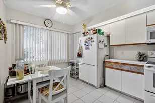 901 SW 128th Terrace, Pembroke Pines, FL 33027 - Photo 5