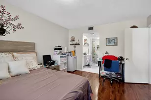 901 SW 128th Terrace, Pembroke Pines, FL 33027 - Photo 17