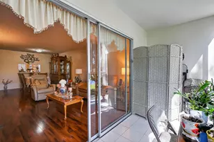 901 SW 128th Terrace, Pembroke Pines, FL 33027 - Photo 5
