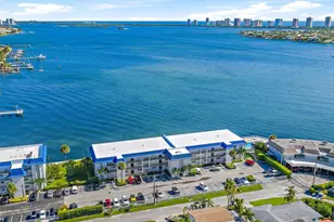 400 Wilma Cir, Riviera Beach, FL 33404 - Photo 15