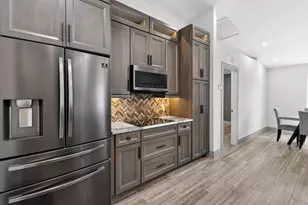 610 SE 21st Ln, Cape Coral, FL 33990 - Photo 17