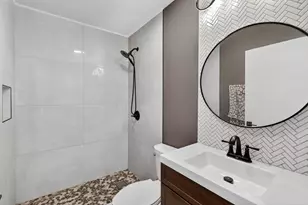 610 SE 21st Ln, Cape Coral, FL 33990 - Photo 29