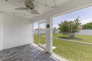 610 SE 21st Ln, Cape Coral, FL 33990 - Photo 33