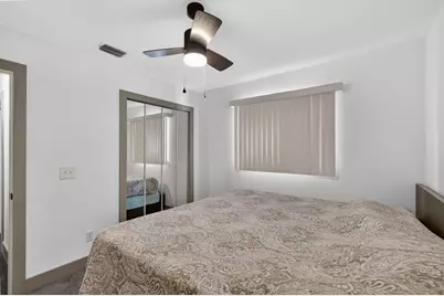 610 SE 21st Lane, Cape Coral, FL 33990 - Photo 31