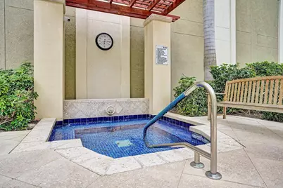 804 E Windward Way #521, Lantana, FL 33462 - Photo 5