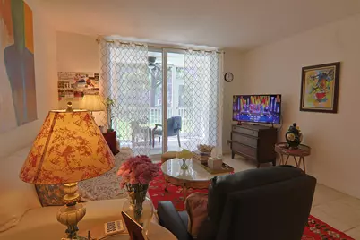 1000 NE 12th Avenue #106, Hallandale Beach, FL 33009 - Photo 15