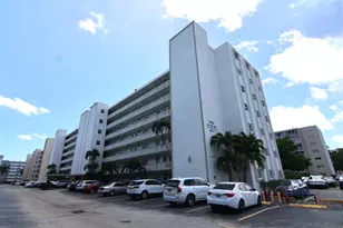 1000 NE 12th Ave, Hallandale Beach, FL 33009 - Photo 25
