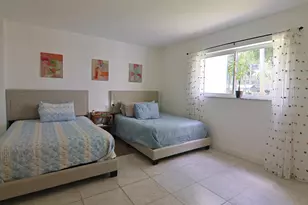 1000 NE 12th Ave, Hallandale Beach, FL 33009 - Photo 7