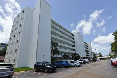 1000 NE 12th Avenue #106, Hallandale Beach, FL 33009 - Photo 21