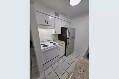 1401 NE 17th Court #110, Fort Lauderdale, FL 33305 - Photo 9