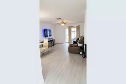 2898 Ashley Dr Drive E #C, West Palm Beach, FL 33415 - Photo 3