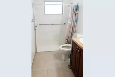 2898 Ashley Dr Drive E #C, West Palm Beach, FL 33415 - Photo 11