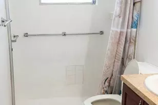 2898 Ashley Dr Dr E, West Palm Beach, FL 33415 - Photo 11
