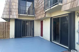 1705 Forest Lakes Cir, West Palm Beach, FL 33406 - Photo 17