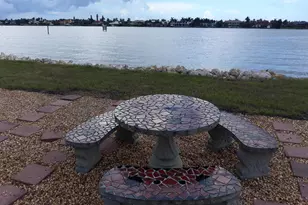 22 S Loafing St, Hypoluxo, FL 33462 - Photo 7