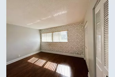 2300 SE 2nd Street, Pompano Beach, FL 33062 - Photo 17