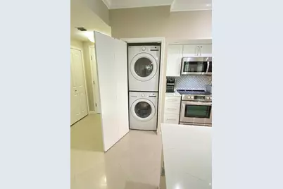 225 NE 1st Street #202, Delray Beach, FL 33444 - Photo 17