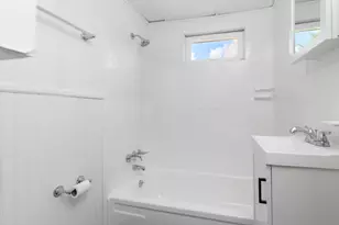 204 Conniston Rd, West Palm Beach, FL 33405 - Photo 9
