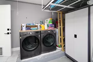 11303 Lakeview Dr, Coral Springs, FL 33071 - Photo 23