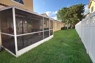 11303 Lakeview Dr, Coral Springs, FL 33071 - Photo 25