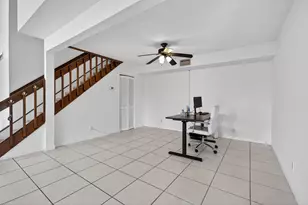 102 Maplecrest Cir, Jupiter, FL 33458 - Photo 17