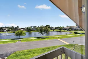 102 Maplecrest Cir, Jupiter, FL 33458 - Photo 27