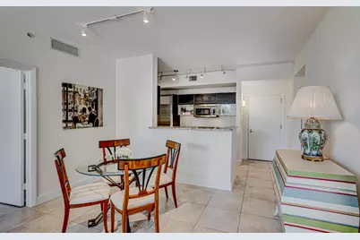 550 Okeechobee Boulevard #406, West Palm Beach, FL 33401 - Photo 9
