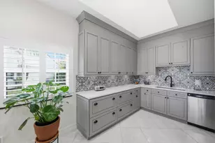 47 N Lakeshore Dr, Hypoluxo, FL 33462 - Photo 7