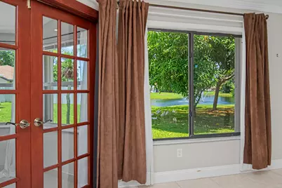 9709 Sunny Isle Circle, Boca Raton, FL 33428 - Photo 23