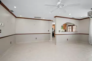 9709 Sunny Isle Cir, Boca Raton, FL 33428 - Photo 13