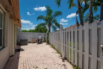 9709 Sunny Isle Circle, Boca Raton, FL 33428 - Photo 35
