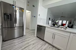 1518 Royal Forest Ct, Palm Springs, FL 33406 - Photo 11