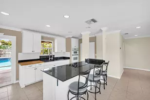 614 SE Flamingo Ave, Stuart, FL 34996 - Photo 11