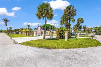 614 SE Flamingo Avenue, Stuart, FL 34996 - Photo 7