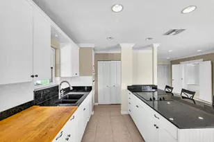 614 SE Flamingo Ave, Stuart, FL 34996 - Photo 15