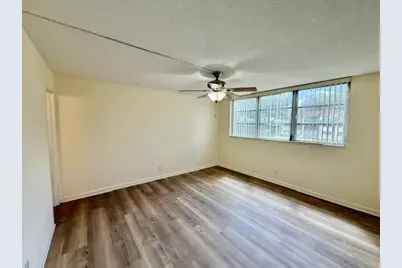 8940 S Hollybrook Boulevard #208, Pembroke Pines, FL 33025 - Photo 13
