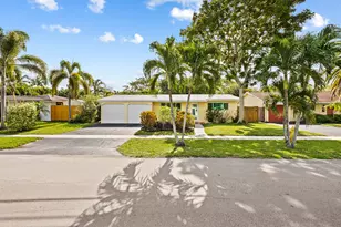 1320 SW 55th Ave, Plantation, FL 33317 - Photo 1