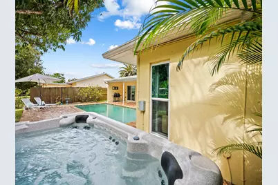 1320 SW 55th Avenue, Plantation, FL 33317 - Photo 9