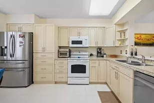 6065 Pointe Regal Cir, Delray Beach, FL 33484 - Photo 5