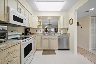 6065 Pointe Regal Cir, Delray Beach, FL 33484 - Photo 7