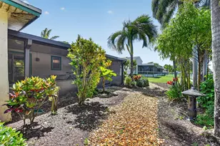 8353 Huntsman Pl, Boca Raton, FL 33433 - Photo 35
