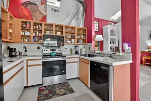 8353 Huntsman Pl, Boca Raton, FL 33433 - Photo 15