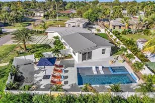 209 NE 27th Dr, Wilton Manors, FL 33334 - Photo 1